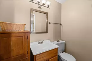 931 N Fernandez Ave, Arlington Heights, IL 60004 - Photo 15