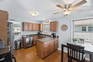931 N Fernandez Ave, Arlington Heights, IL 60004 - Photo 7