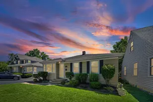 931 N Fernandez Ave, Arlington Heights, IL 60004 - Photo 1