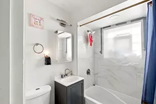 4833 W Gladys Ave, Chicago, IL 60644 - Photo 9