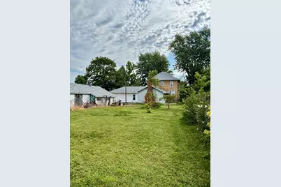 111 N Adams Street, Carthage, IL 62321 - Photo 7