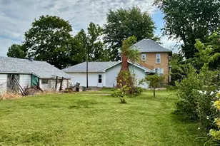 111 N Adams St, Carthage, IL 62321 - Photo 7