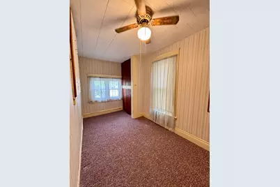 111 N Adams Street, Carthage, IL 62321 - Photo 33