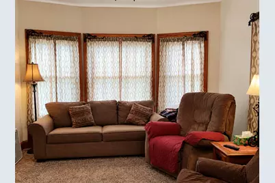 319 S Main Street, Gilman, IL 60938 - Photo 3