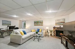 404 Shoreline Rd, Lake Barrington, IL 60010 - Photo 25
