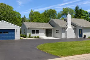1934 Bethesda Blvd, Zion, IL 60099 - Photo 1