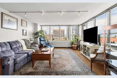655 W Irving Park Road #702, Chicago, IL 60613 - Photo 5