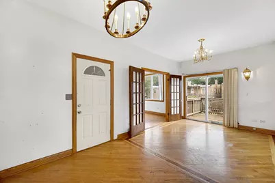 5753 N Washtenaw Avenue, Chicago, IL 60659 - Photo 13