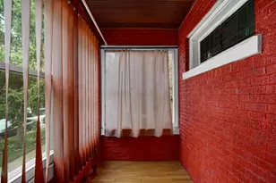 5753 N Washtenaw Ave, Chicago, IL 60659 - Photo 17