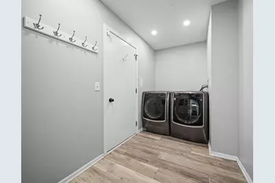 2443 Lawson Boulevard, Gurnee, IL 60031 - Photo 23
