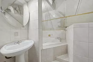8412 S Seeley Ave, Chicago, IL 60620 - Photo 11