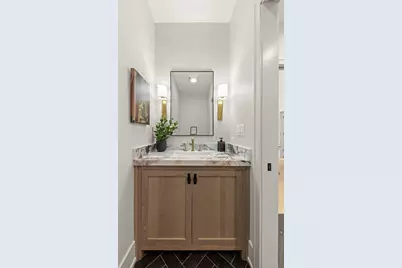 820 E Franklin Avenue, Naperville, IL 60540 - Photo 19