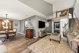 365 Inner Cir Dr, Bolingbrook, IL 60490 - Photo 9