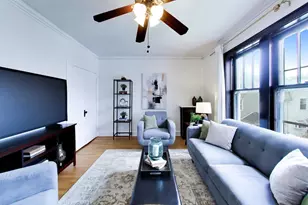 1750 W Granville Ave, Chicago, IL 60660 - Photo 9