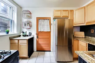 1750 W Granville Ave, Chicago, IL 60660 - Photo 13
