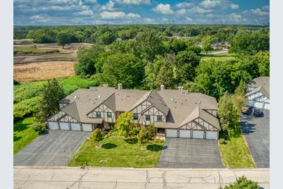 713 Elizabeth Drive #24-D, Wood Dale, IL 60191 - Photo 3