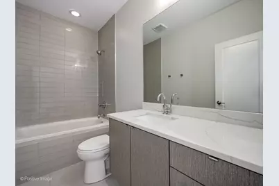 2544 W Warren Boulevard, Chicago, IL 60612 - Photo 17