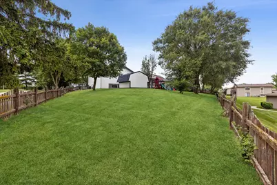 5701 Bedford Court, Hanover Park, IL 60133 - Photo 3
