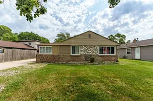 5037 Elm Cir Dr, Oak Lawn, IL 60453 - Photo 1