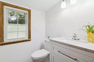 392 W Exchange St, Crete, IL 60417 - Photo 11