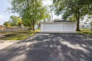 392 W Exchange St, Crete, IL 60417 - Photo 19
