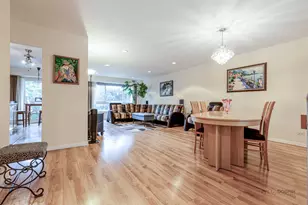 3801 Appian Way, Glenview, IL 60025 - Photo 7