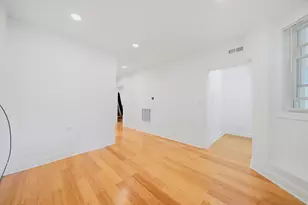 2744 N Bosworth Ave, Chicago, IL 60614 - Photo 17