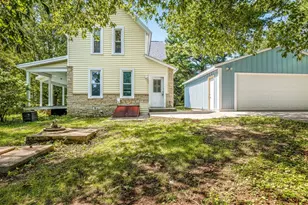 1112 W St James Rd, Orangeville, IL 61060 - Photo 7