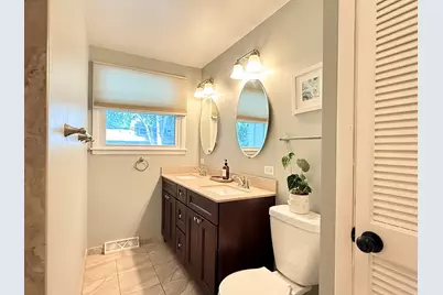 546 S Stuart Lane, Palatine, IL 60067 - Photo 17