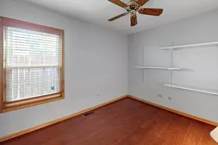 1460 Walden Cir, Aurora, IL 60506 - Photo 11