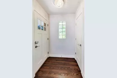 901 Park Plaine Avenue, Park Ridge, IL 60068 - Photo 13