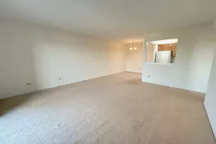 1 Bloomingdale Pl, Bloomingdale, IL 60108 - Photo 5