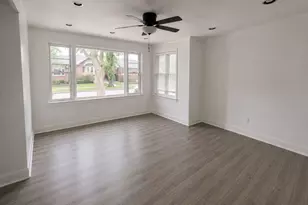 5137 N Menard Ave, Chicago, IL 60630 - Photo 3