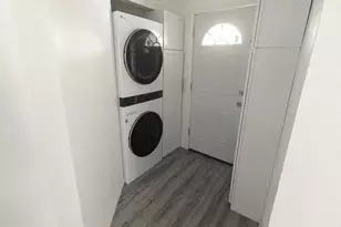5137 N Menard Ave, Chicago, IL 60630 - Photo 11