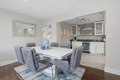 1747 W Crystal Lane #207, Mount Prospect, IL 60056 - Photo 5