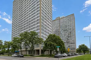 4800 S Chicago Beach Dr, Chicago, IL 60615 - Photo 1