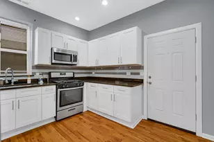 2608 W 38th St, Chicago, IL 60632 - Photo 7