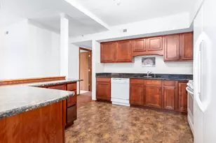 2030 St Regis Dr, Lombard, IL 60148 - Photo 15