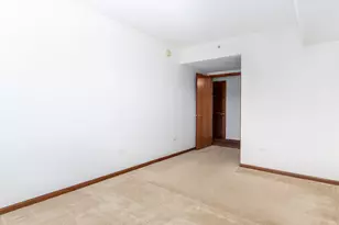 2030 St Regis Dr, Lombard, IL 60148 - Photo 21