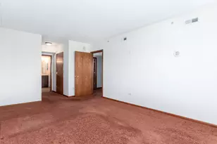 2030 St Regis Dr, Lombard, IL 60148 - Photo 17