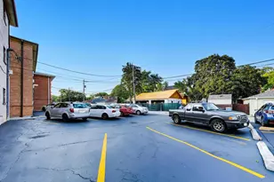 6841 N Northwest Hwy, Chicago, IL 60631 - Photo 23