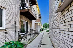 6841 N Northwest Hwy, Chicago, IL 60631 - Photo 5
