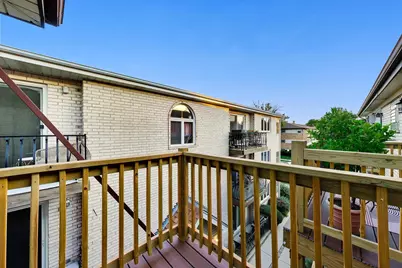 6841 N Northwest Highway #3C, Chicago, IL 60631 - Photo 9