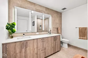 211 N Harbor Dr, Chicago, IL 60601 - Photo 9