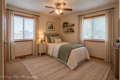 1321 Oakwood Avenue, Dekalb, IL 60115 - Photo 7