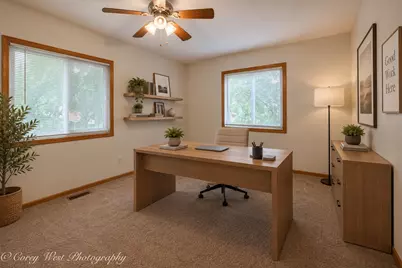 1321 Oakwood Avenue, Dekalb, IL 60115 - Photo 11