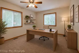 1321 Oakwood Ave, Dekalb, IL 60115 - Photo 11