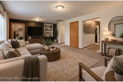 1321 Oakwood Avenue, Dekalb, IL 60115 - Photo 5
