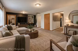 1321 Oakwood Ave, Dekalb, IL 60115 - Photo 5