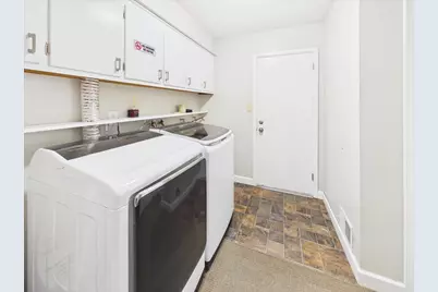 912 Chelsea Avenue, Rockford, IL 61107 - Photo 25
